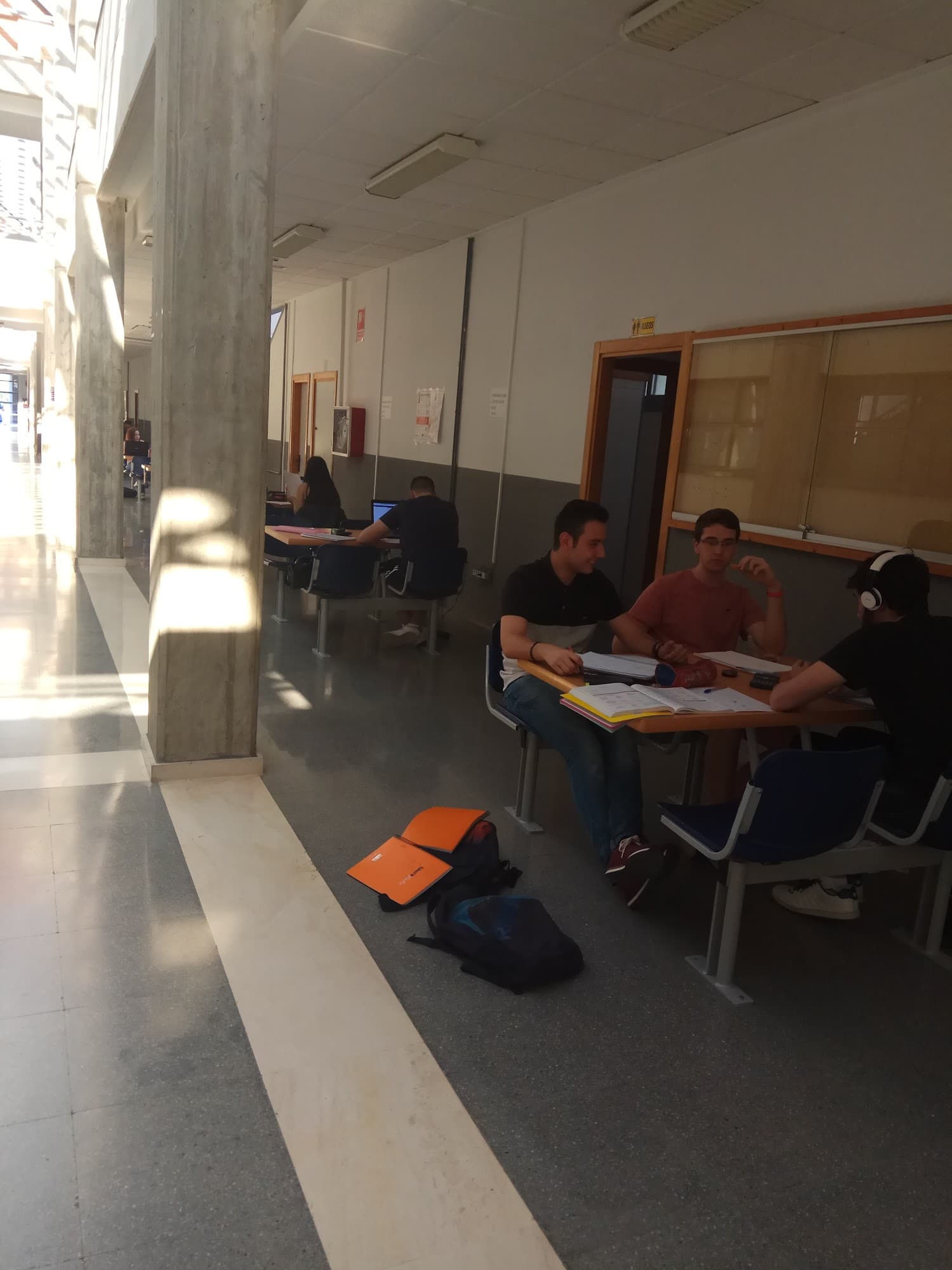Foto secundaria del campus Escuela Superior de Ingeniería Informática