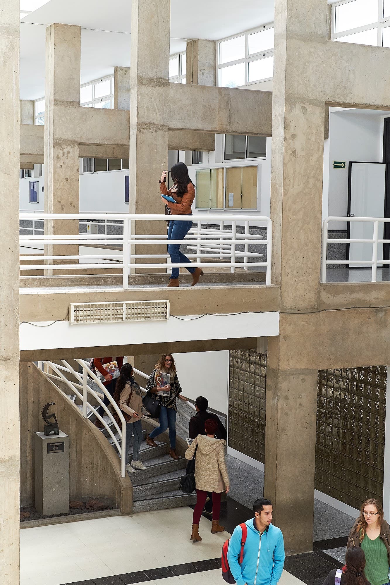 Foto secundaria del campus Escuela de Ingenierías Industriales y Civiles