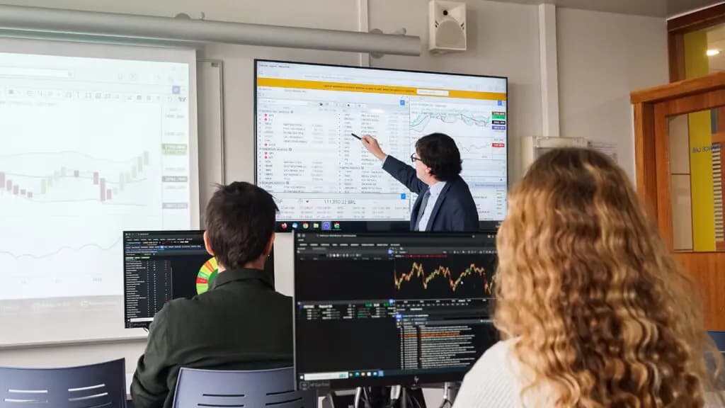 Foto secundaria del campus IQS School of Management