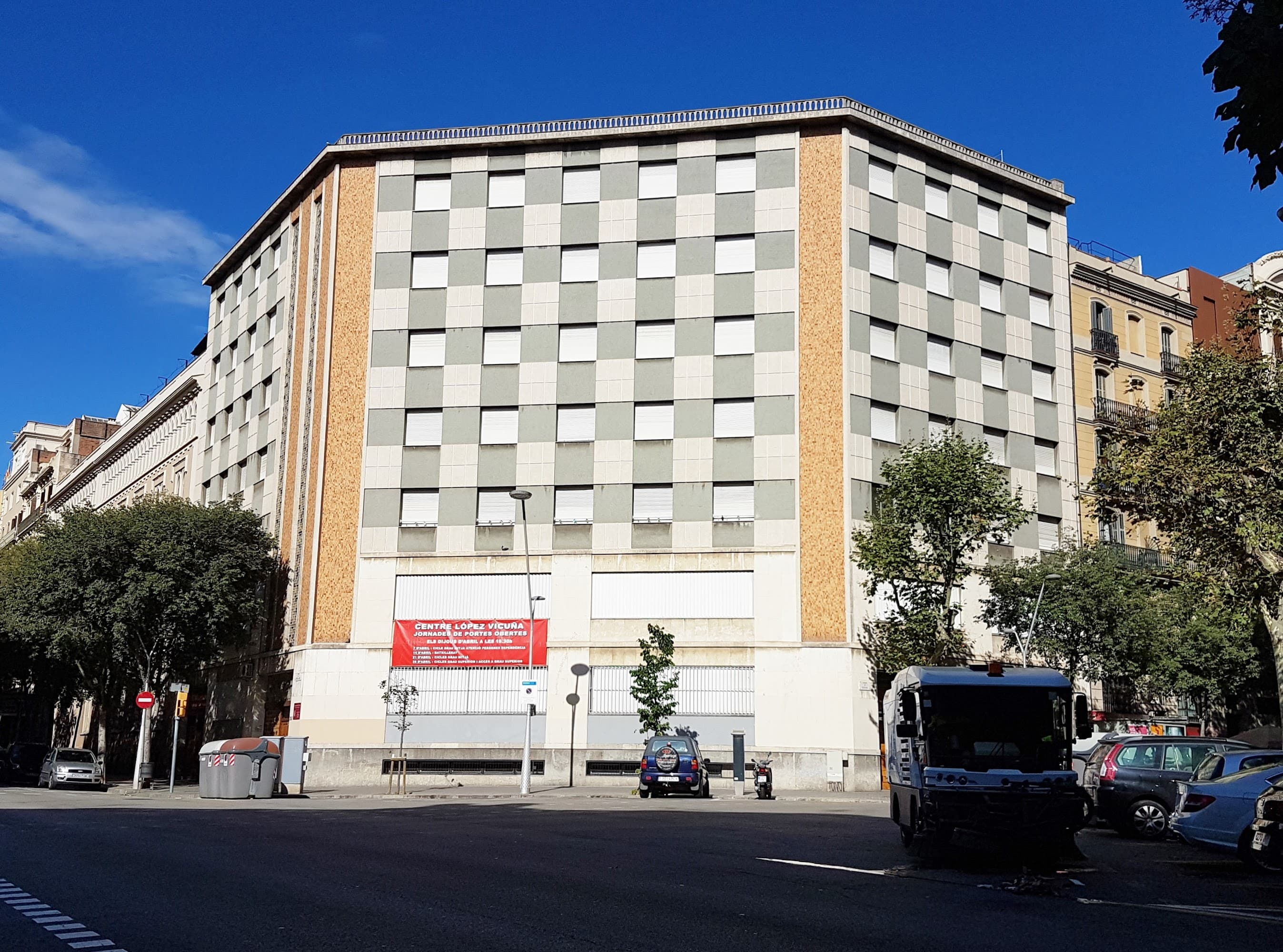 Foto secundaria del campus López Vicuña