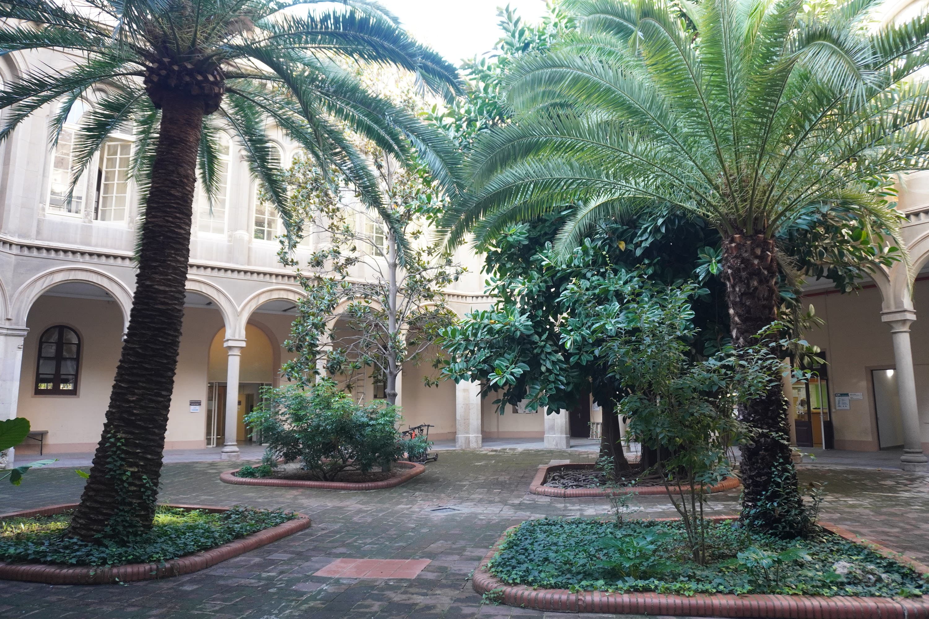 Foto secundaria del campus ENTI - Escuela de Nuevas Tecnologías Interactivas