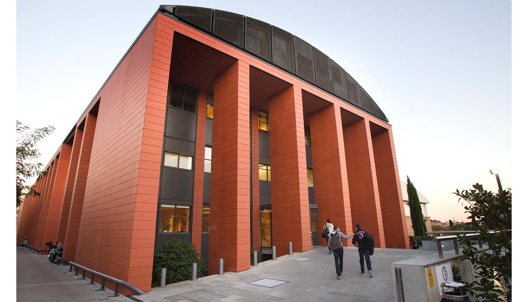 Foto del campus Facultad de Psicología, Ciencias de la Educación y del Deporte Blanquerna