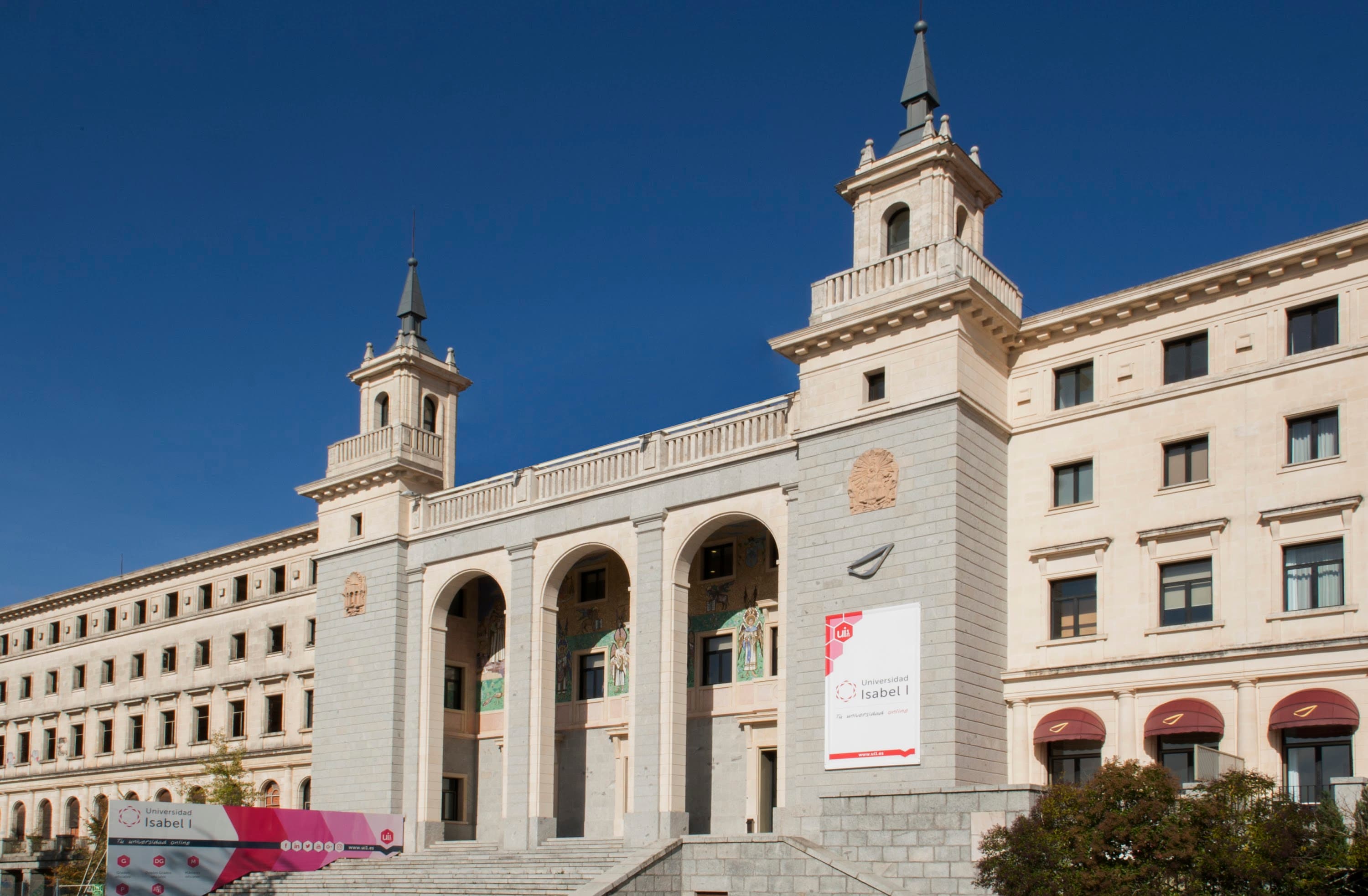 Foto del campus Facultad de Humanidades y Ciencias Sociales