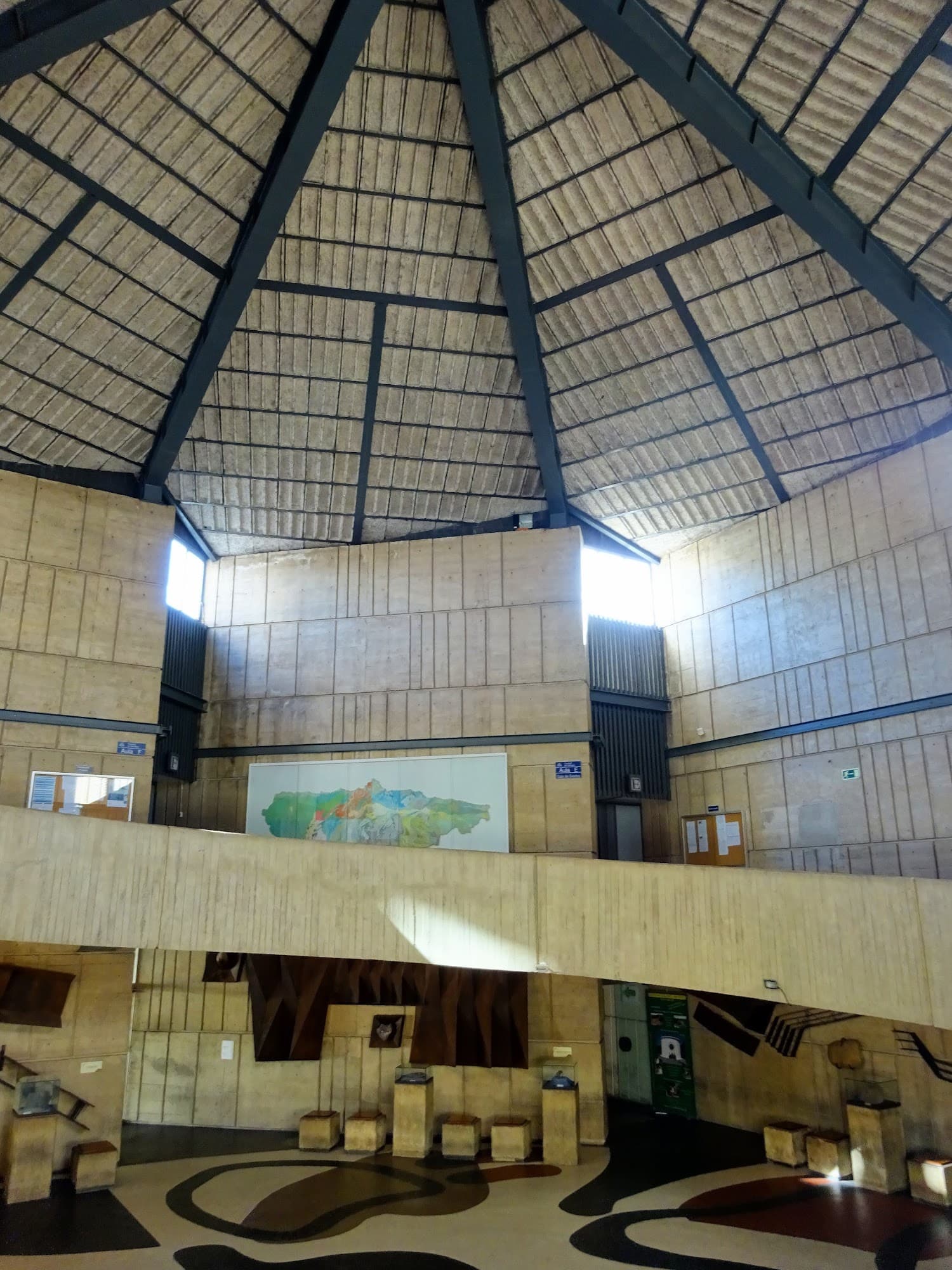 Foto secundaria del campus Facultad de Geología