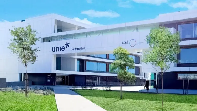 Foto secundaria del campus UNIE Universidad