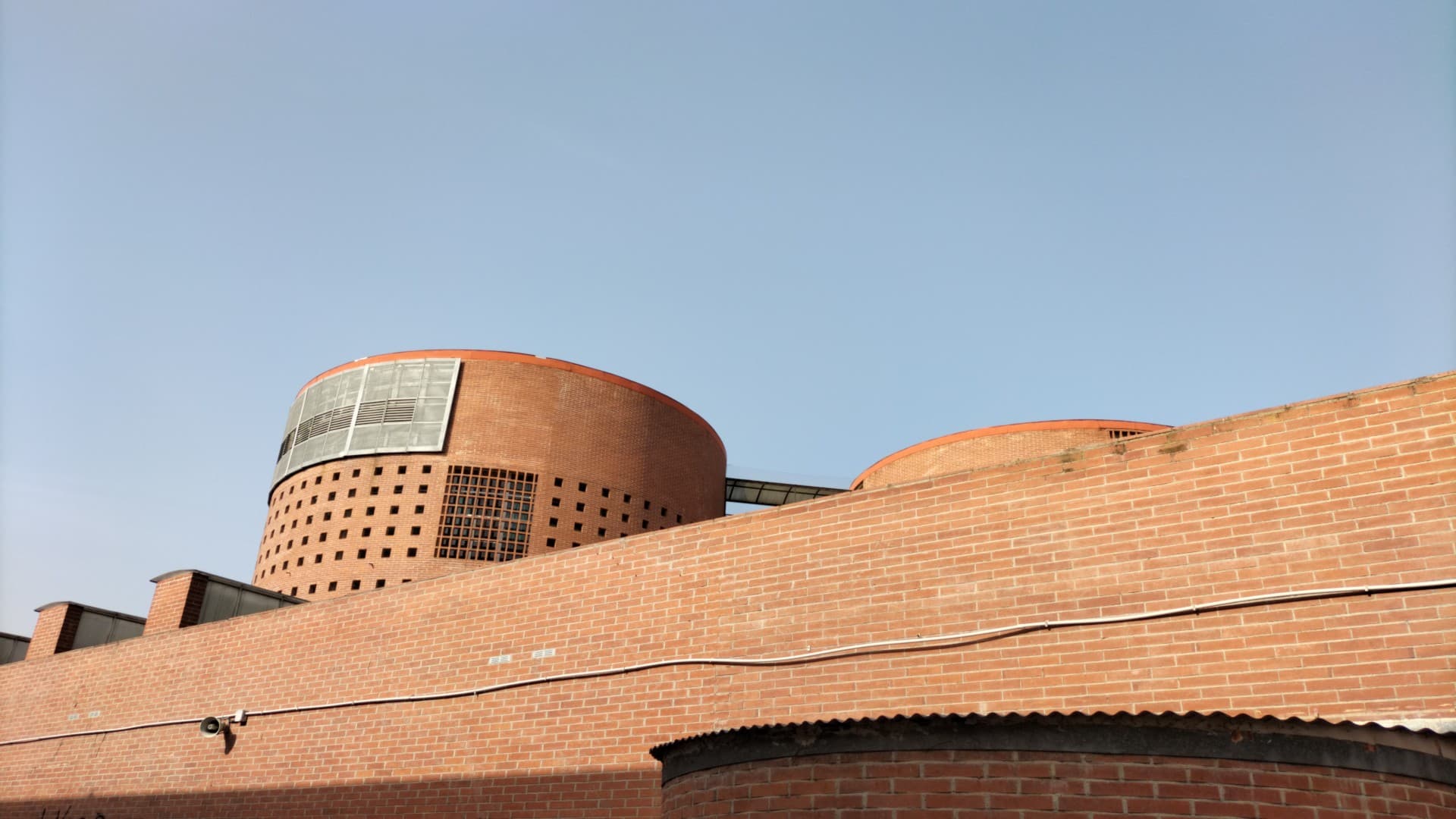 Foto secundaria del campus Institut Públic Marina