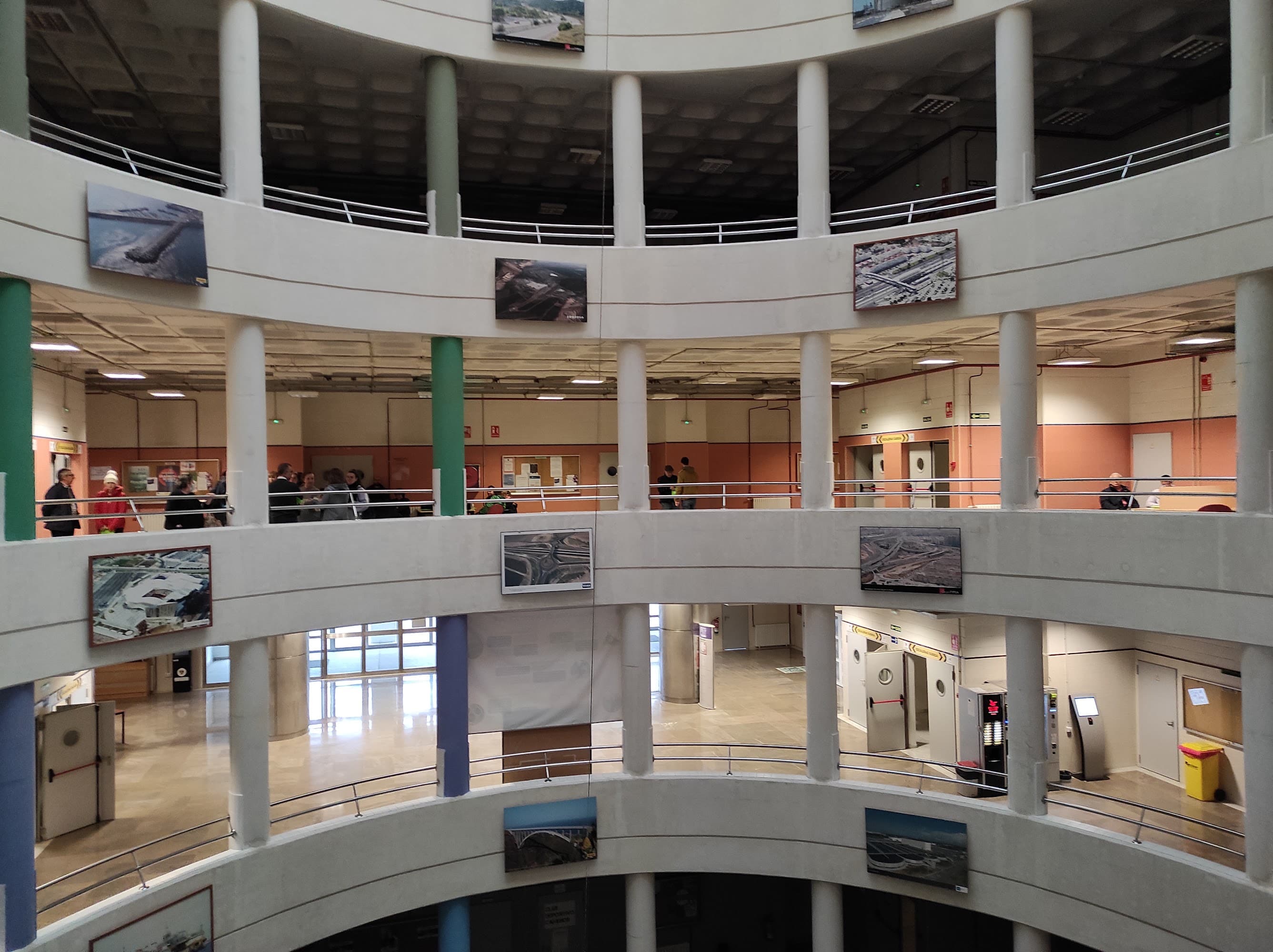 Foto del campus Escuela Técnica Superior de Ingeniería de Caminos, Canales y Puertos