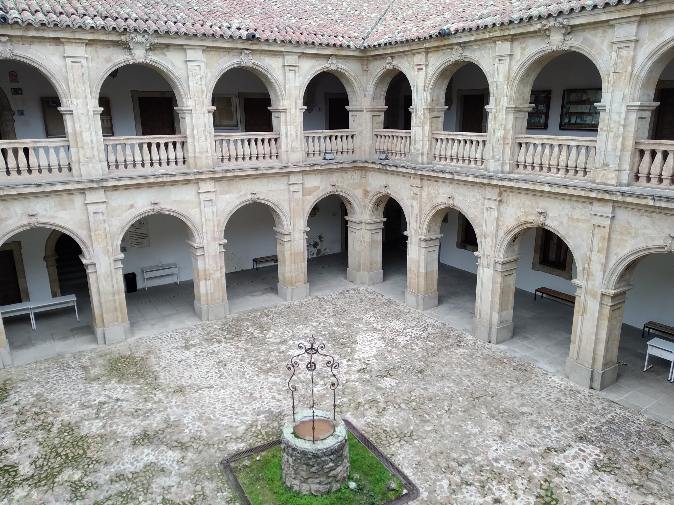 Foto secundaria del campus Facultad de Educación