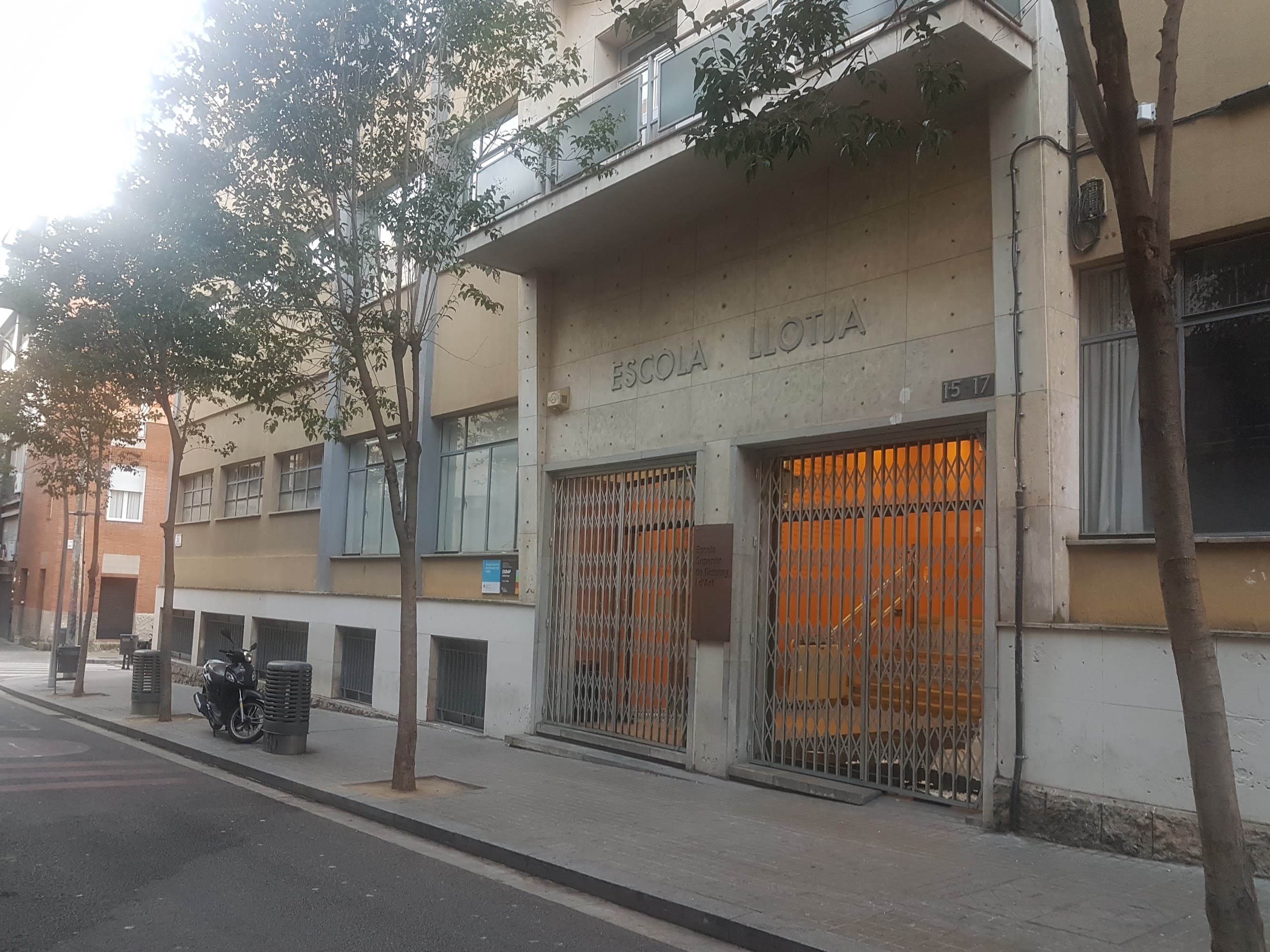 Foto secundaria del campus Escola d'Art i Superior de Disseny Llotja (seu de Sant Gervasi)