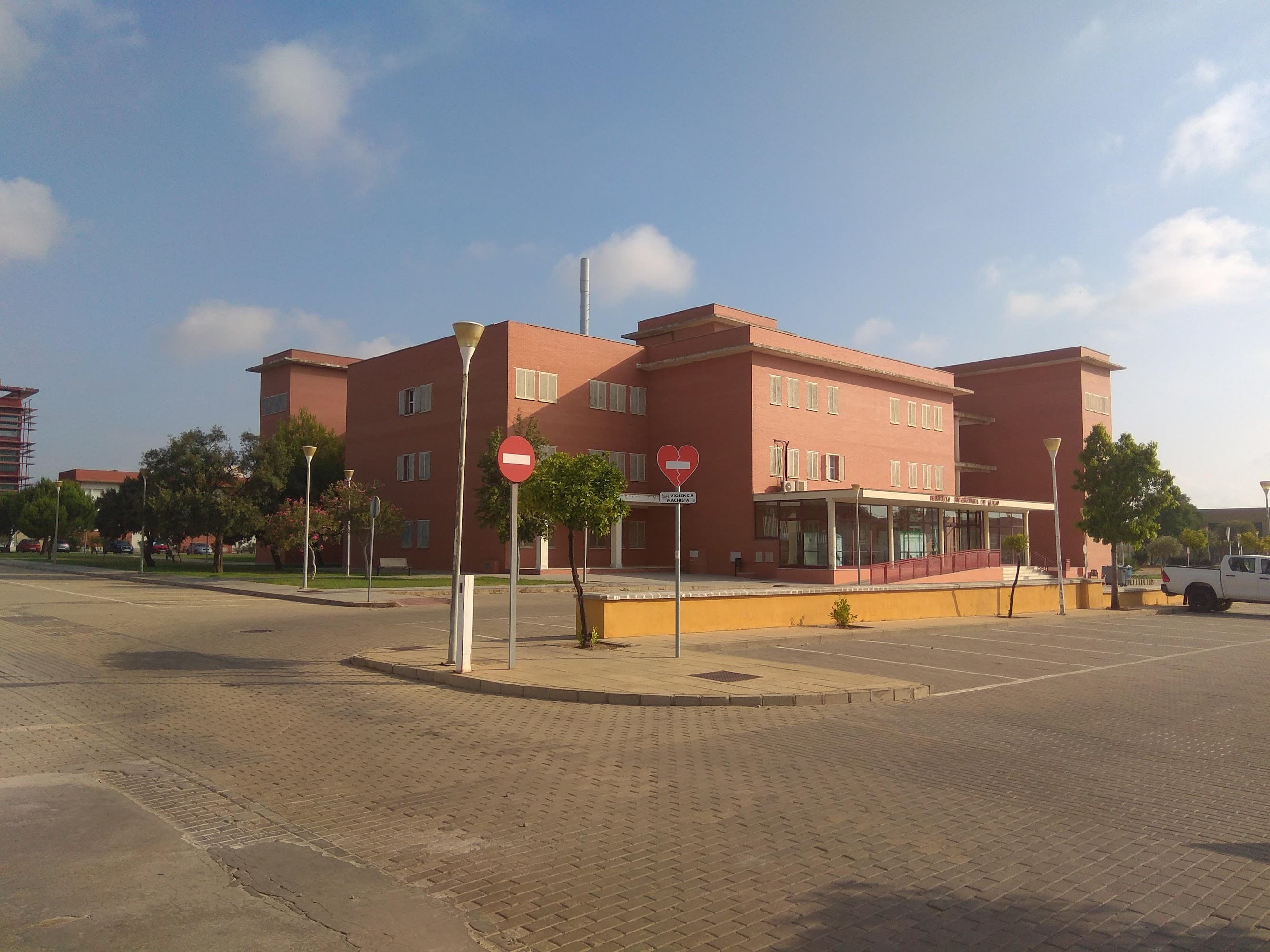 Foto secundaria del campus Campus Cantero Cuadrado