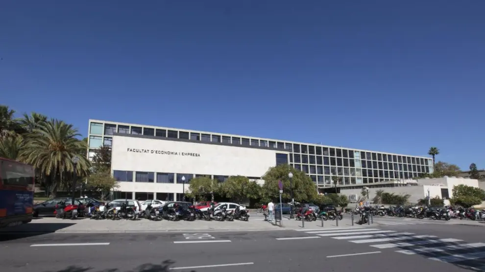 Foto secundaria del campus Facultad de Economía y Empresa