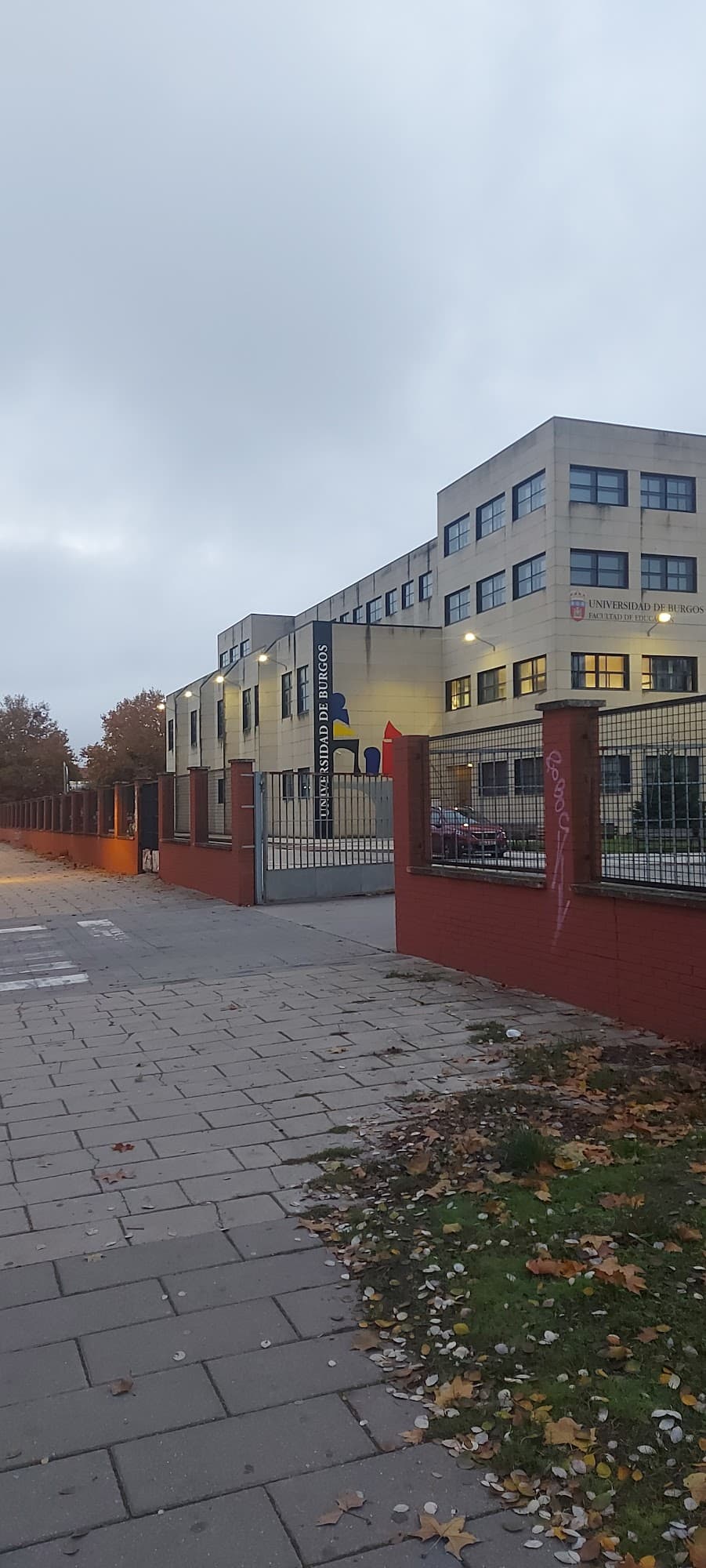 Foto secundaria del campus Facultad de Educación
