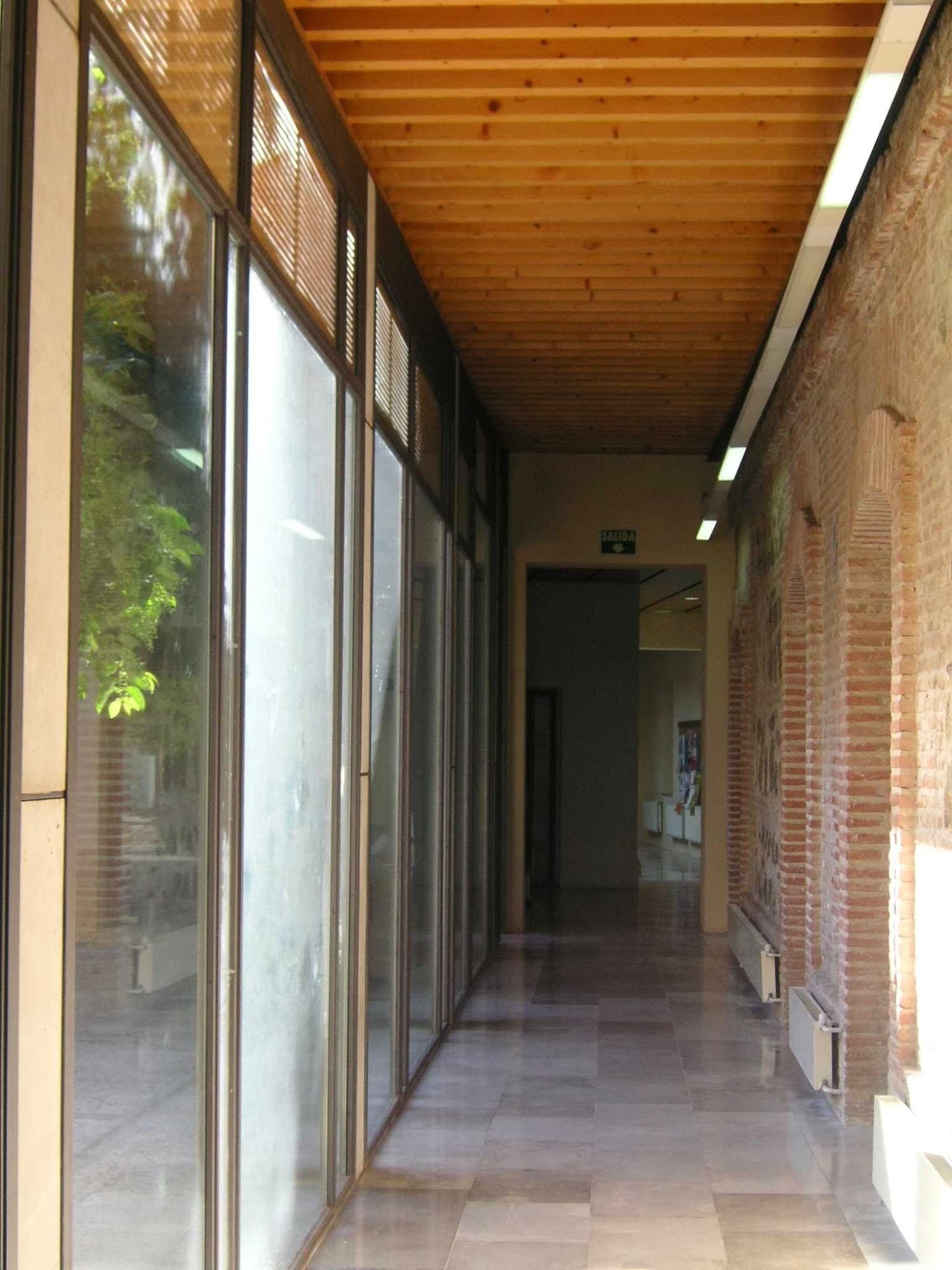 Foto secundaria del campus Facultad de Humanidades de Toledo