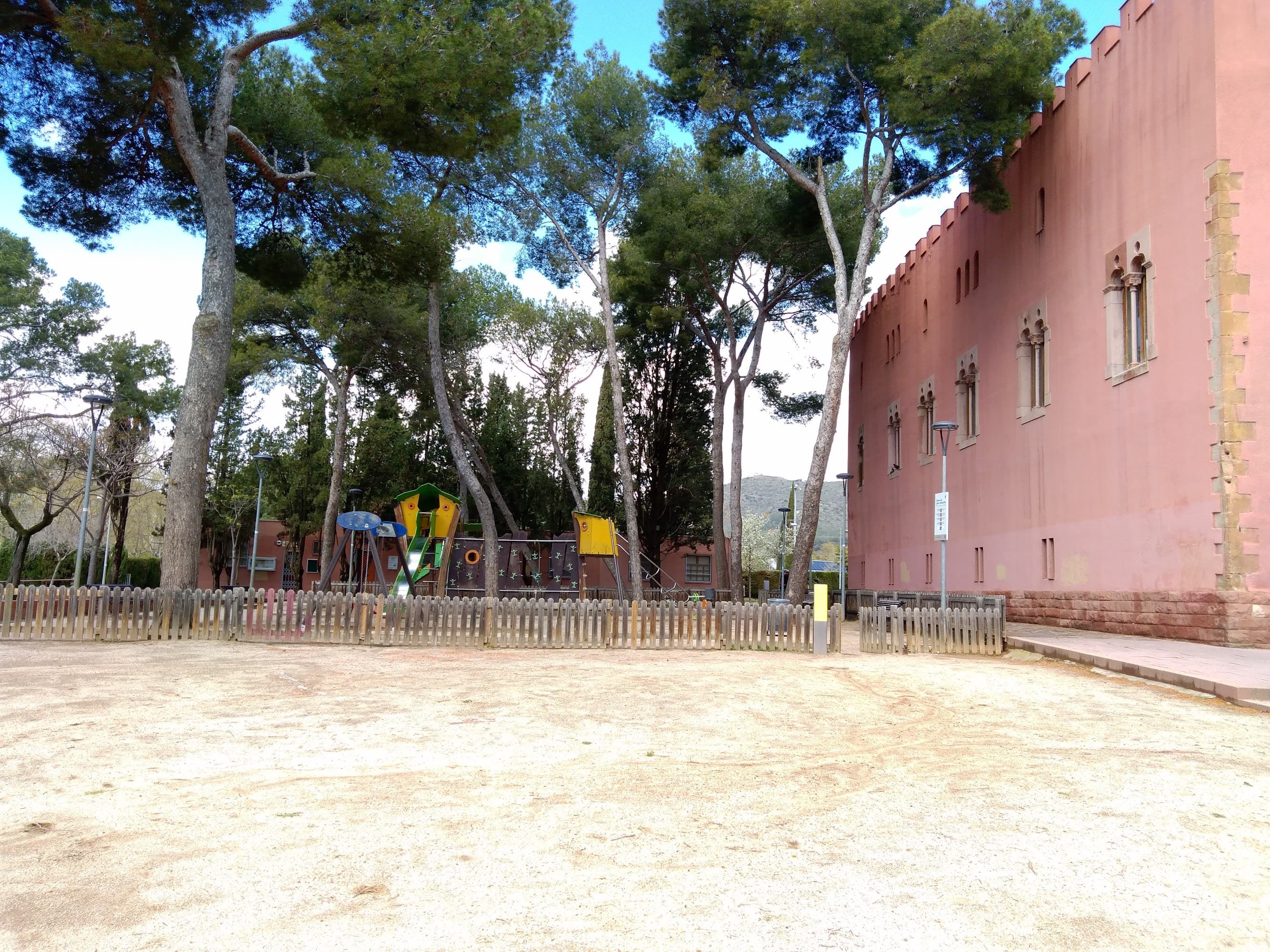 Foto secundaria del campus Institut Torre Roja