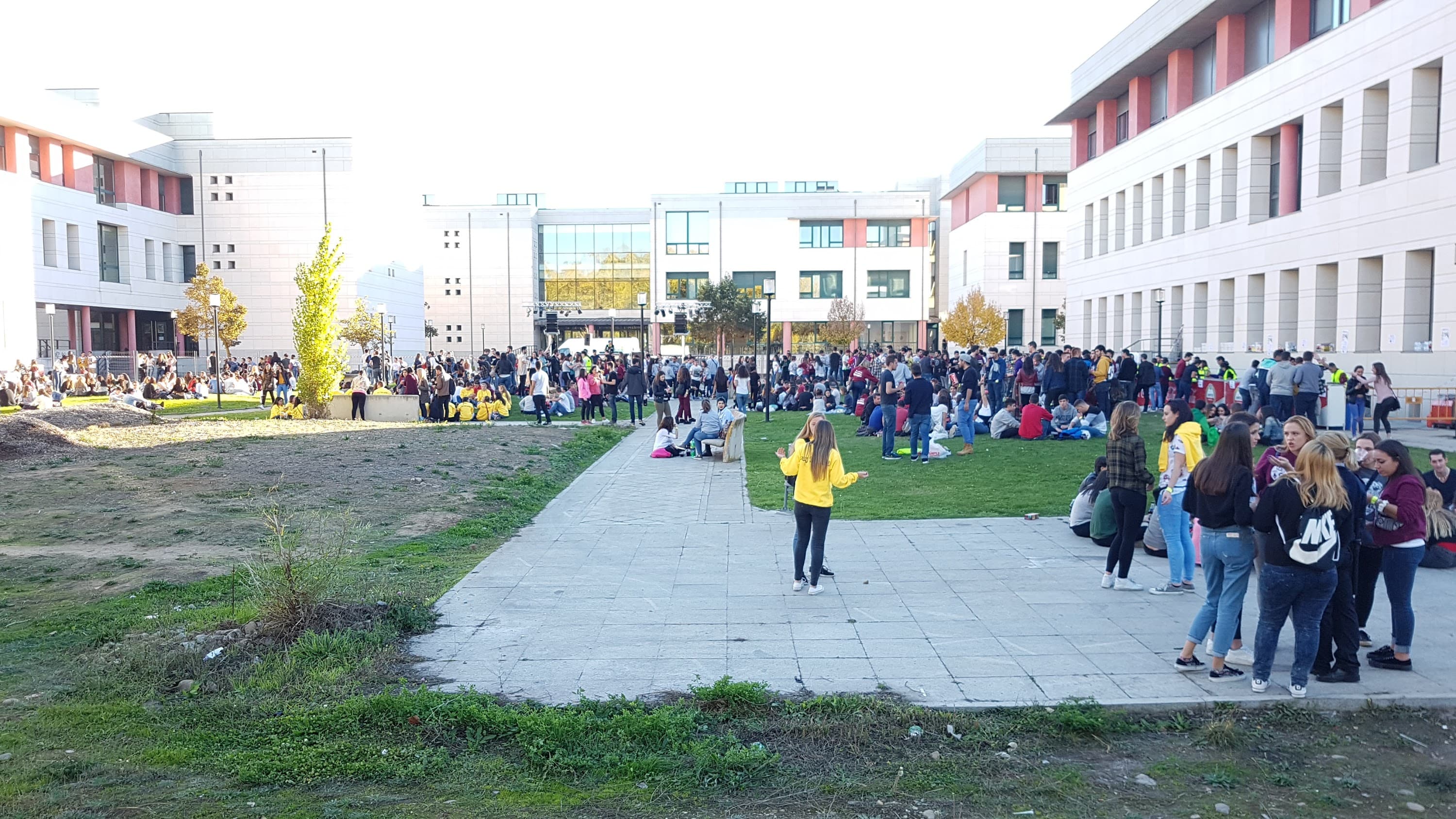 Foto secundaria del campus Facultad de Ciencias Económicas y Empresariales