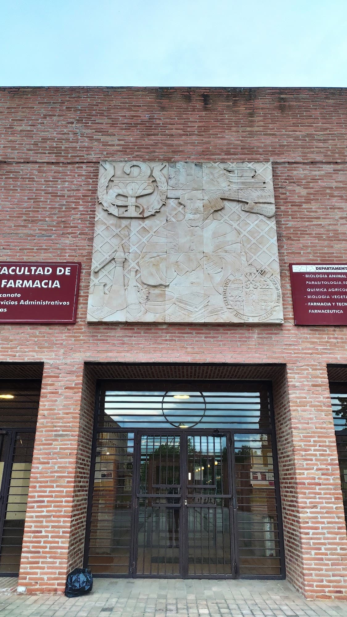 Foto secundaria del campus Facultad de Farmacia