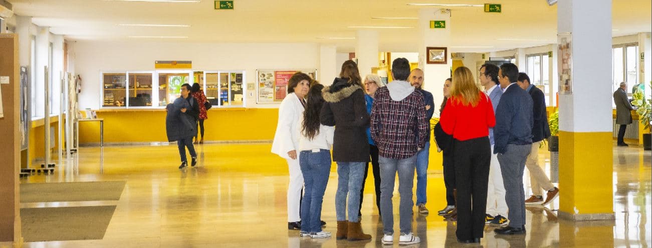 Foto secundaria del campus Facultad de Ciencias Económicas y Empresariales