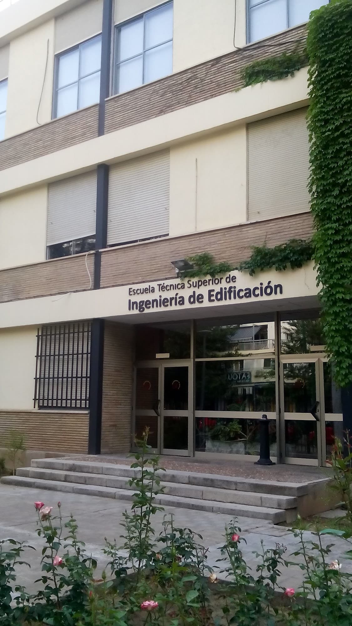 Foto secundaria del campus Escuela Técnica Superior de Ingeniería de Edificación