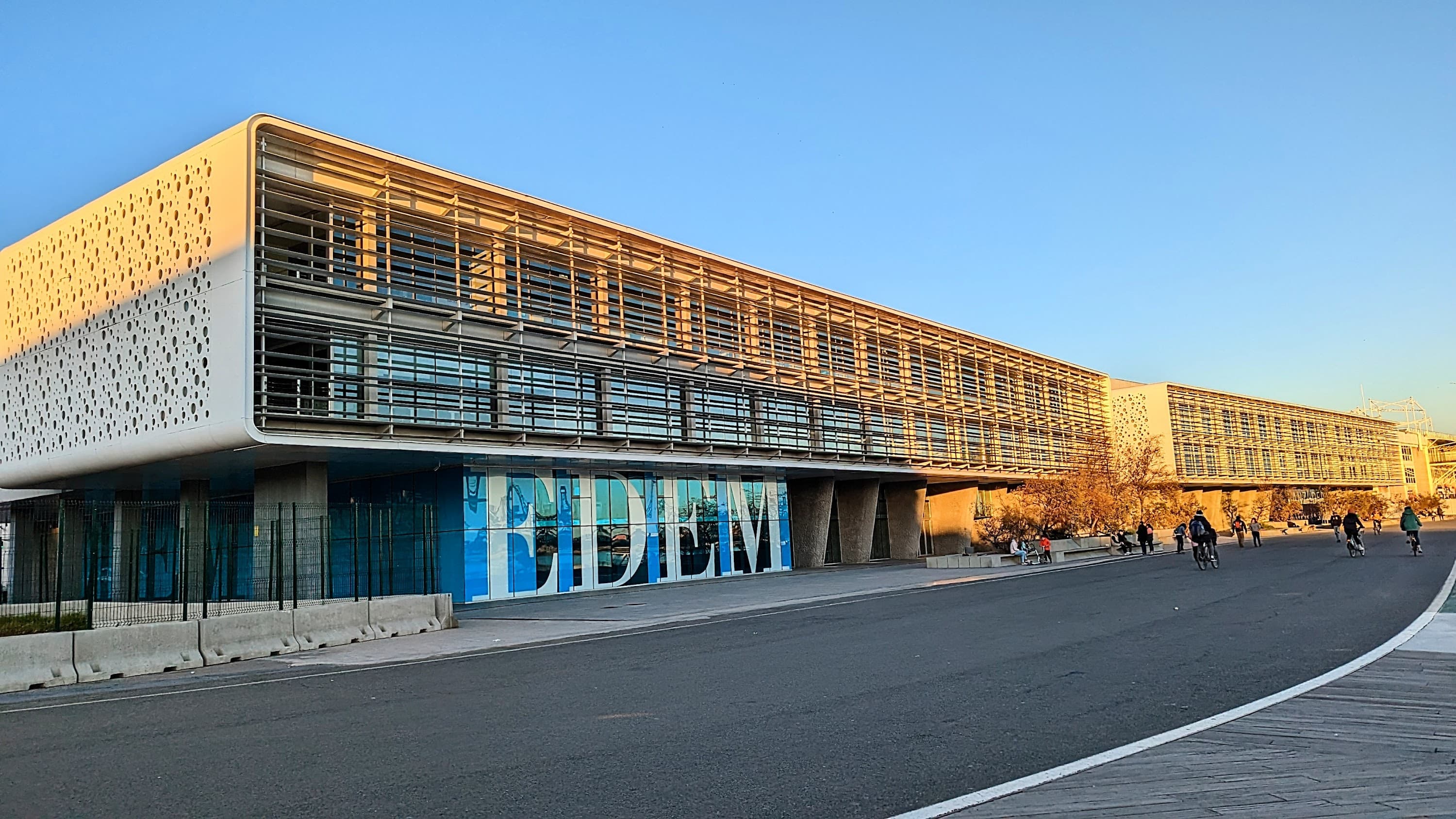 Foto secundaria del campus Centro Universitario EDEM - UPV