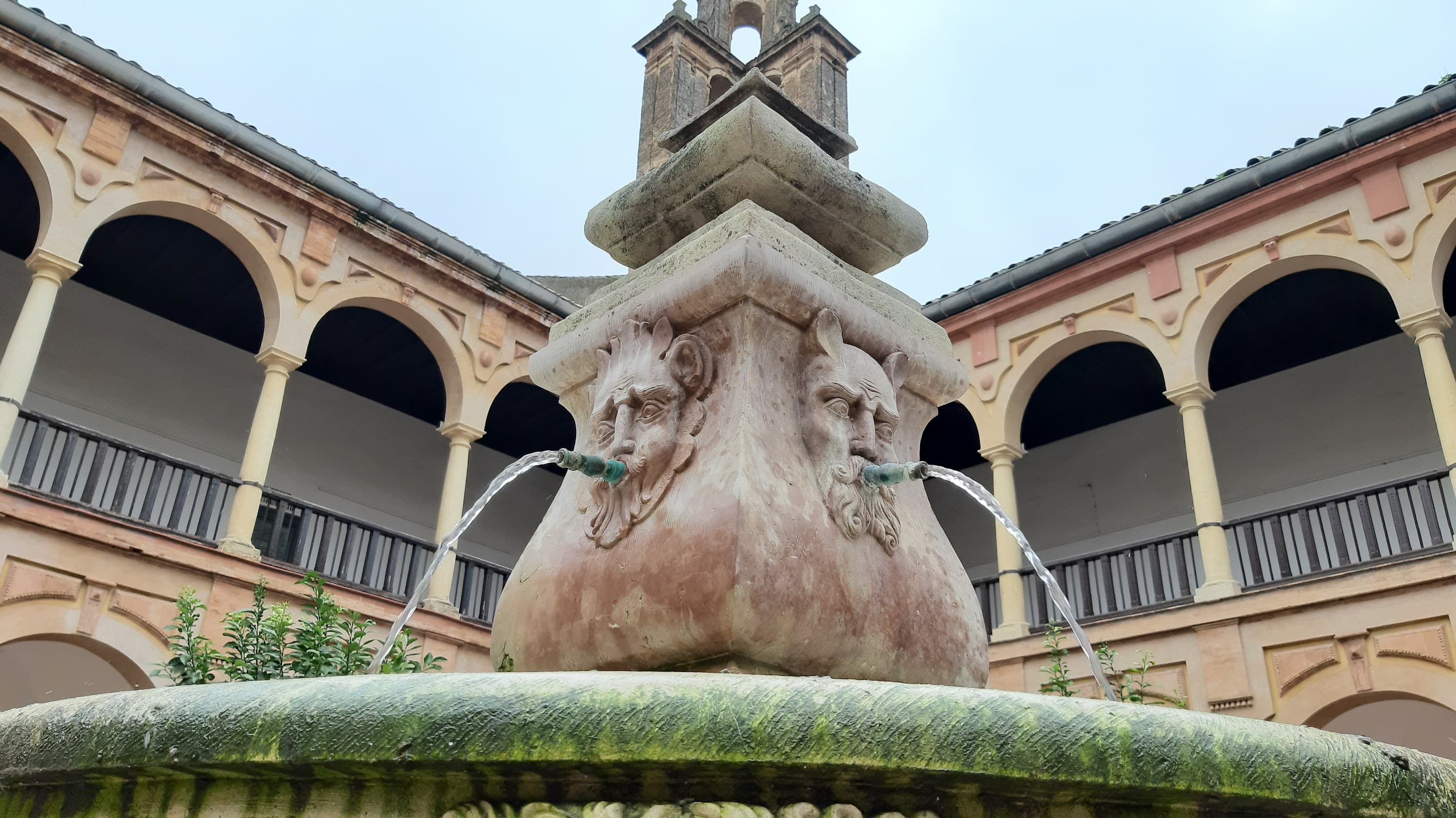 Foto del campus Facultad de Derecho y Ciencias Económicas y Empresariales