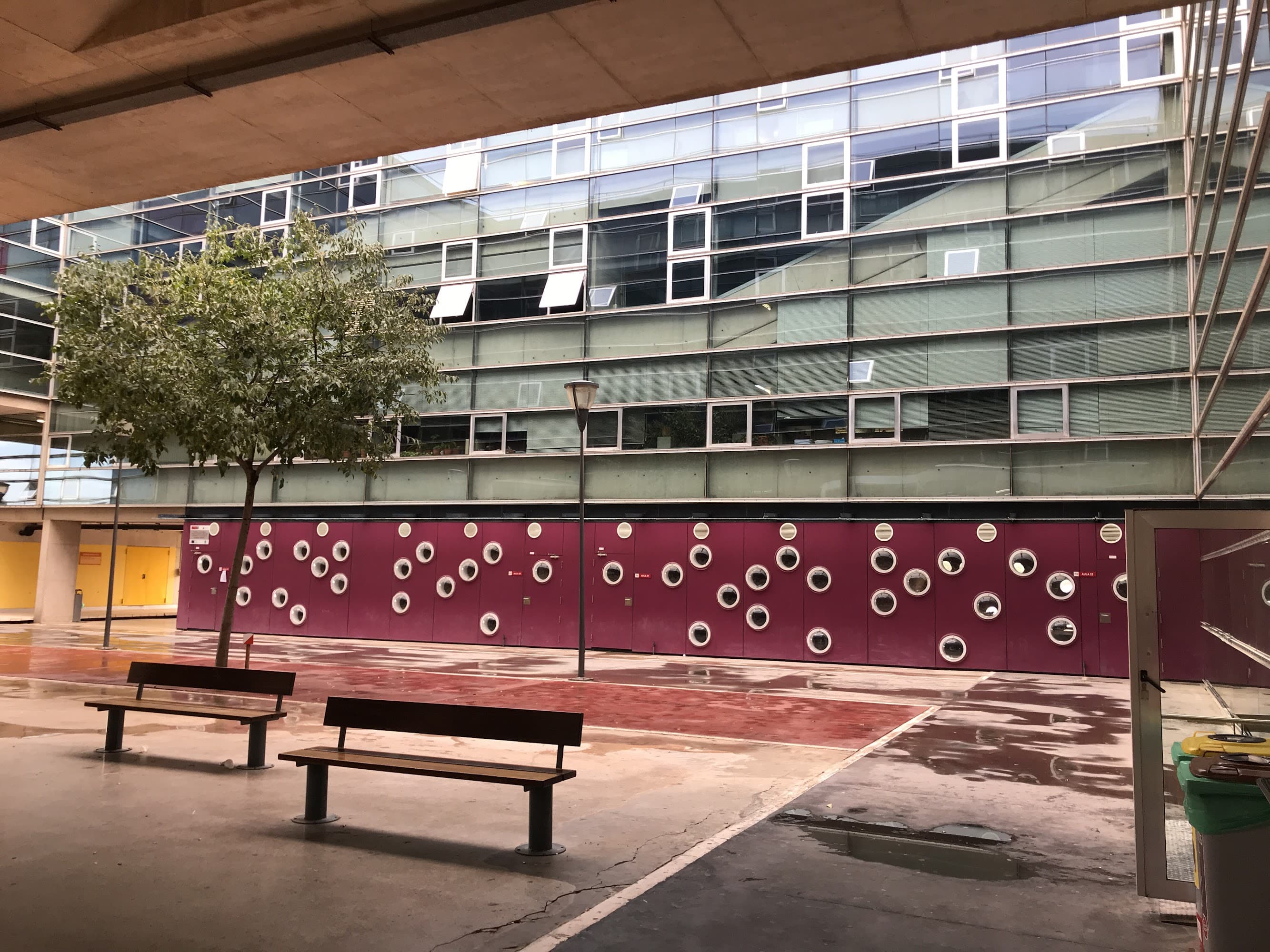Foto secundaria del campus Facultad de Economía y Empresa