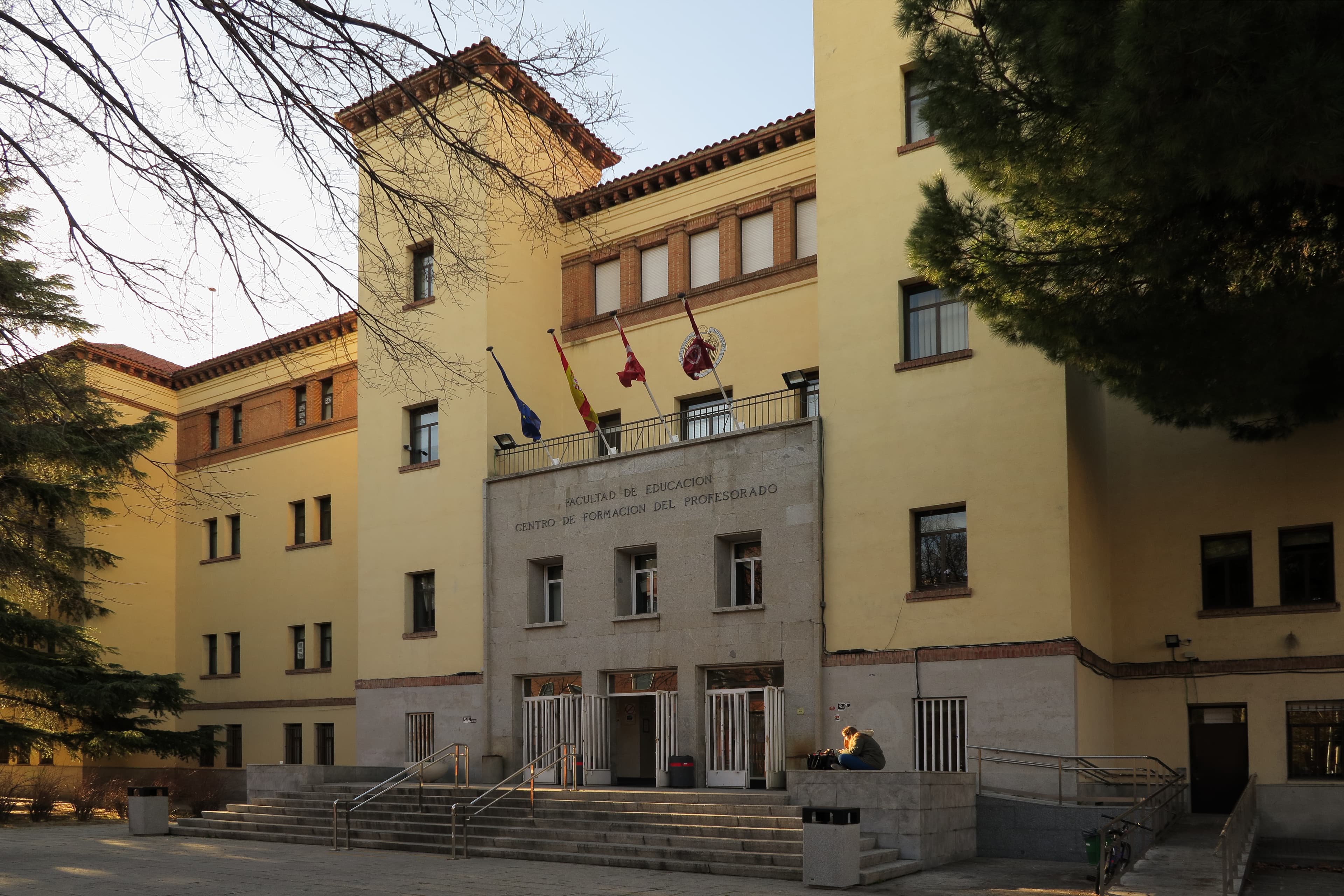 Foto secundaria del campus Facultad de Educación