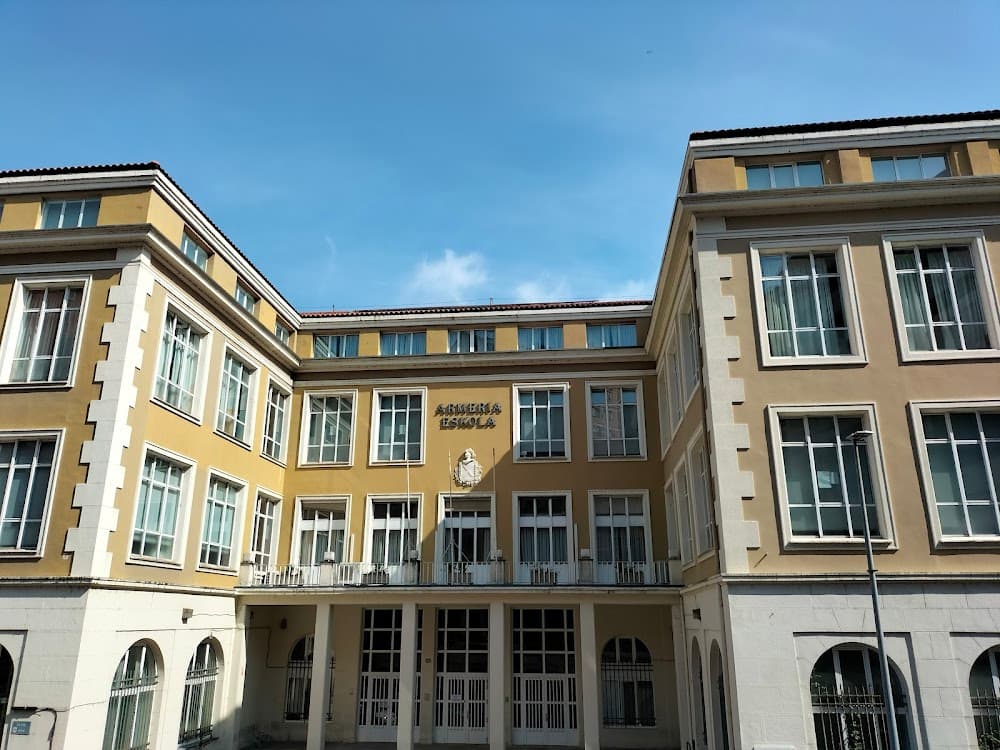 Foto secundaria del campus Armeria Eskola