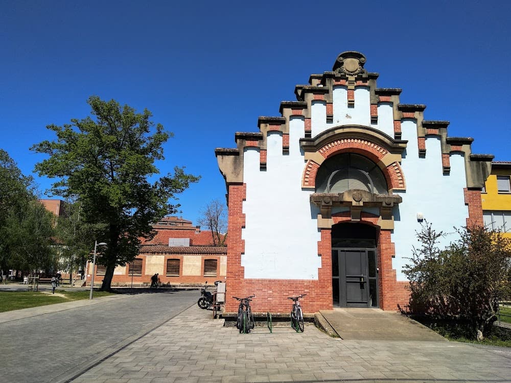 Foto secundaria del campus Escuela Sanitaria Técnico Profesional De Navarra-estna