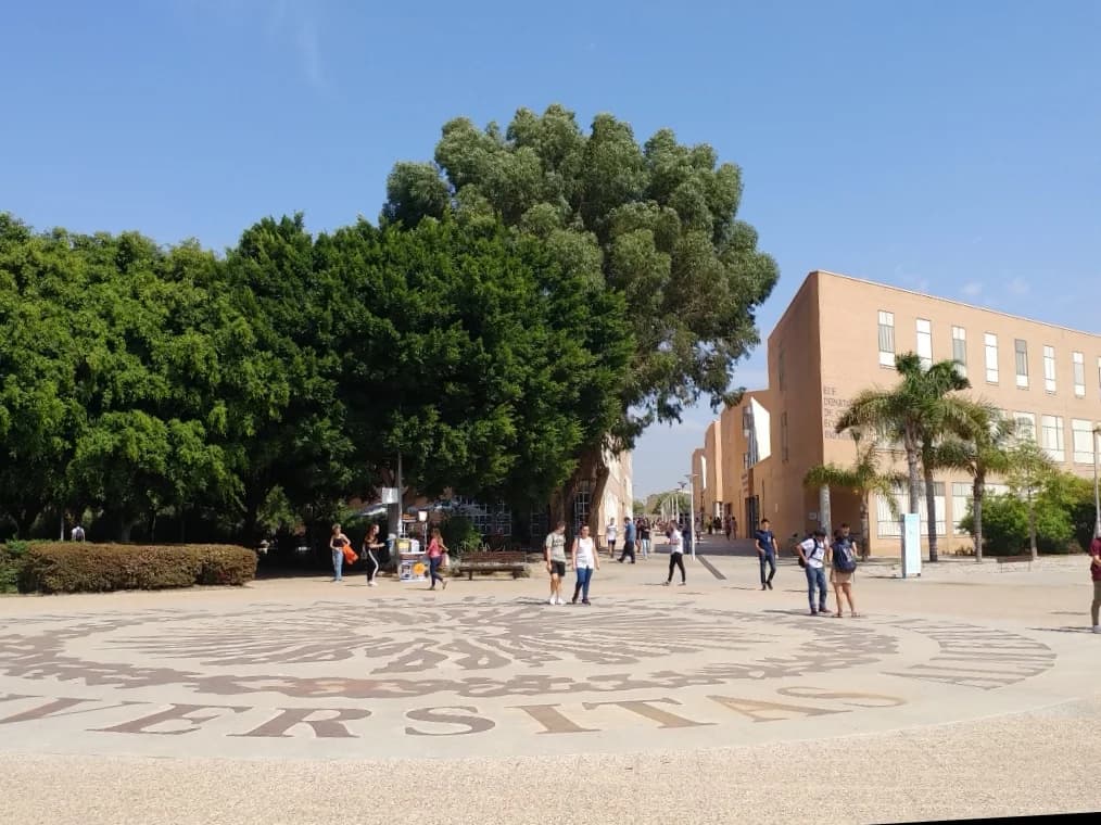 Foto secundaria del campus Campus de La Cañada