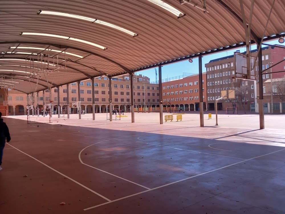 Foto secundaria del campus Salesianos Atocha
