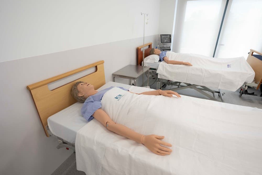 Foto secundaria del campus Centro De Formacion En Profesiones Biosanitarias Hm Hospitales