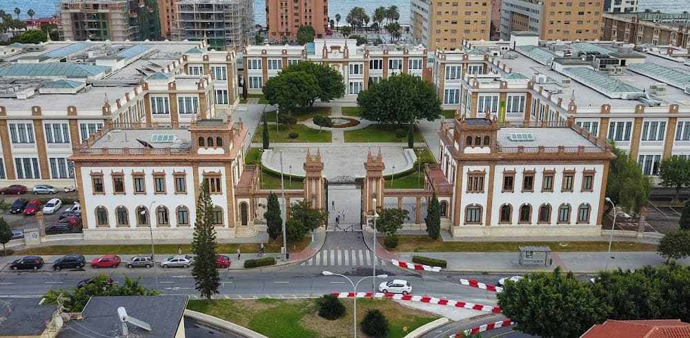 Desarrollo De Aplicaciones Web en Centro De Estudios Superiores Profesionales Esesa-imf (Centro De Estudios Superiores Profesionales Esesa-imf, Málaga): foto 5