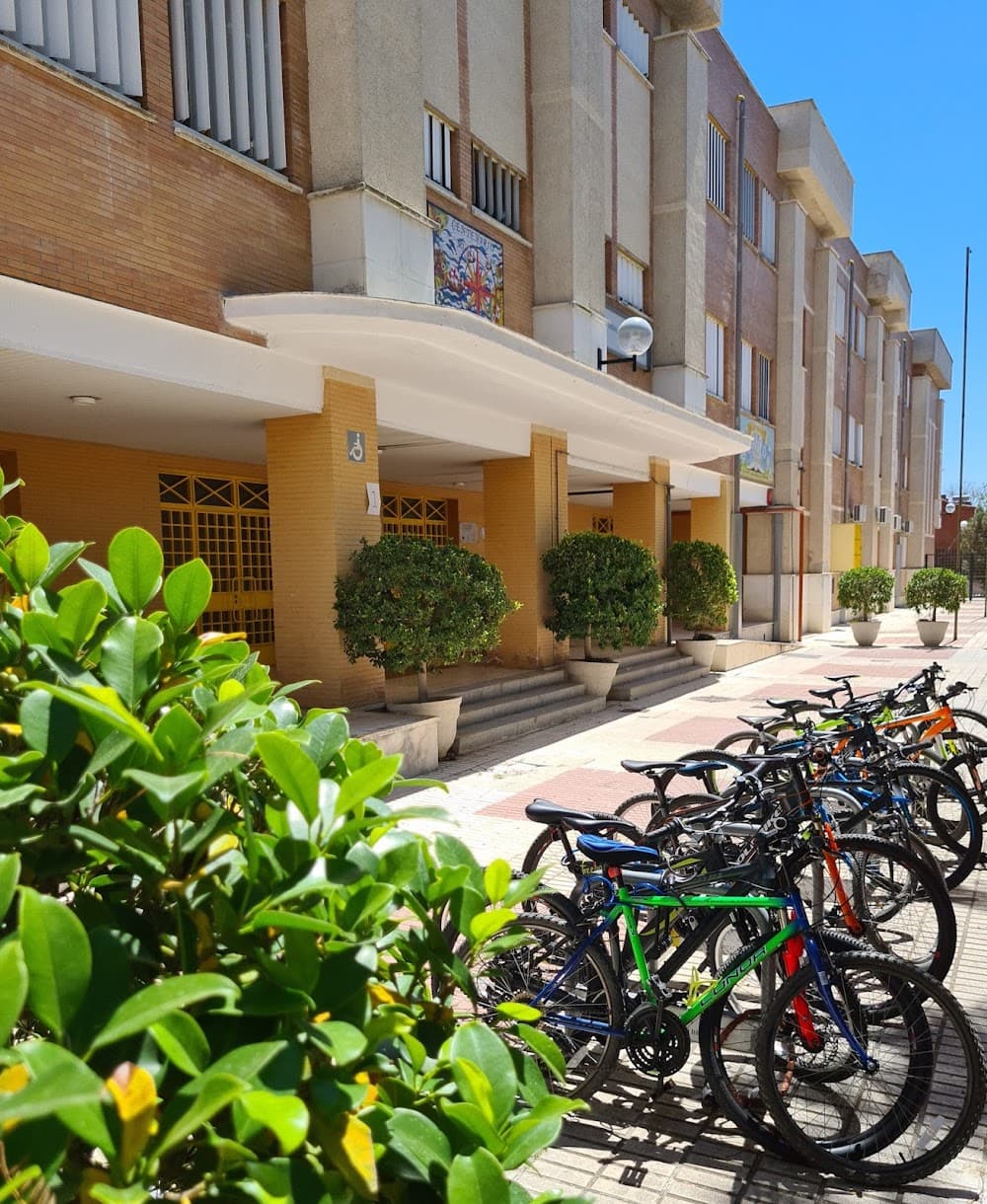 Agències De Viatges I Gestió D'esdeveniments a V Centenario (V Centenario, Sevilla): foto 1
