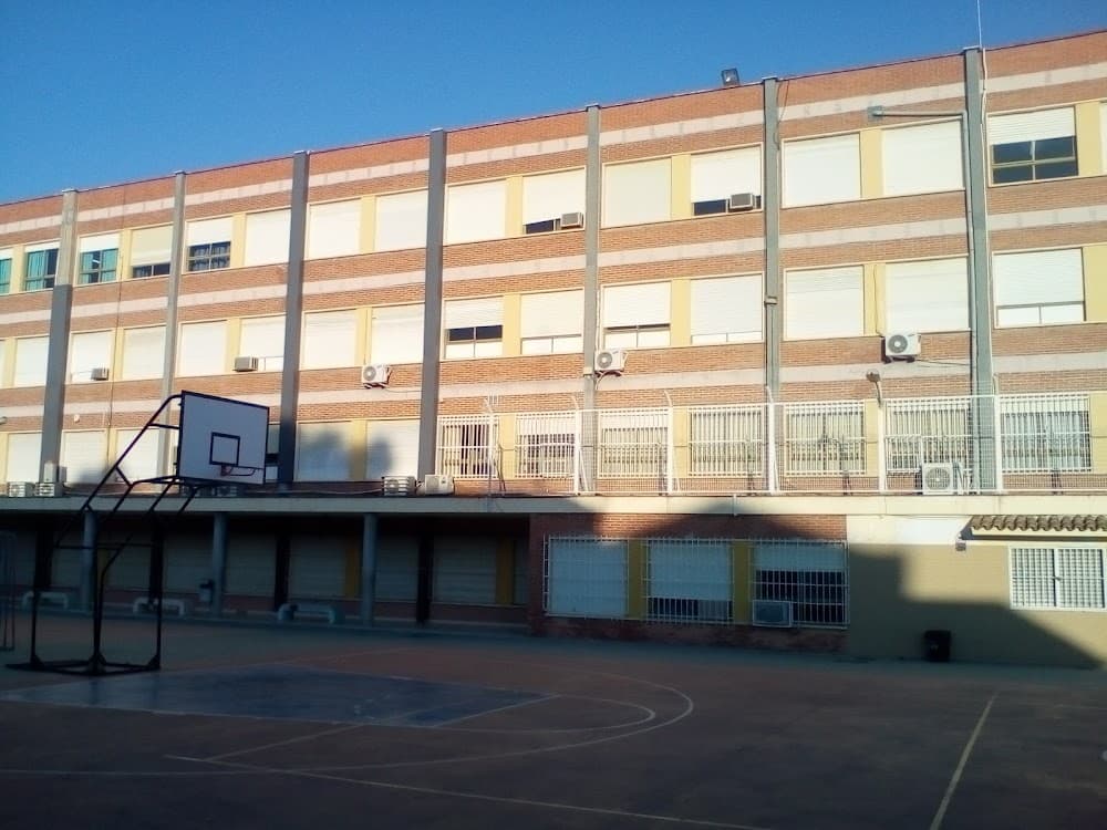 Foto secundaria del campus Francisco Salzillo