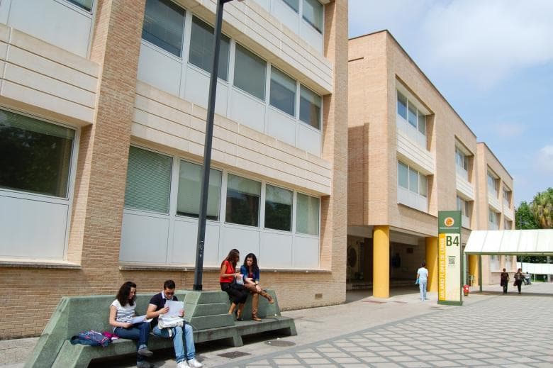 Foto secundaria del campus Campus Las Lagunillas