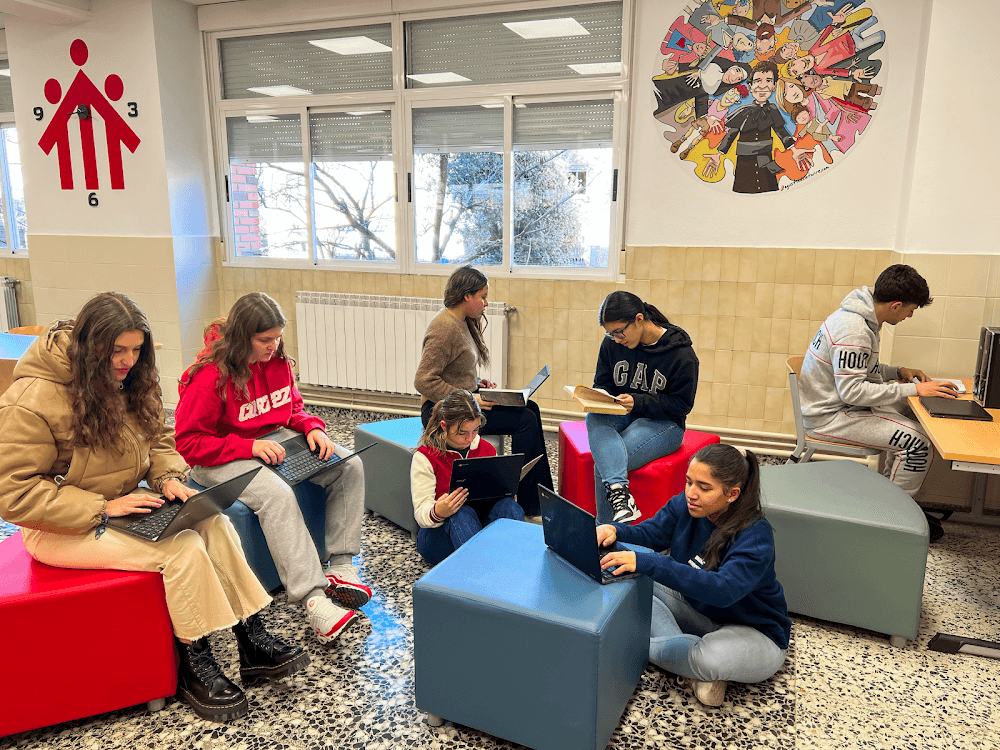 Foto secundaria del campus Santo Domingo Savio