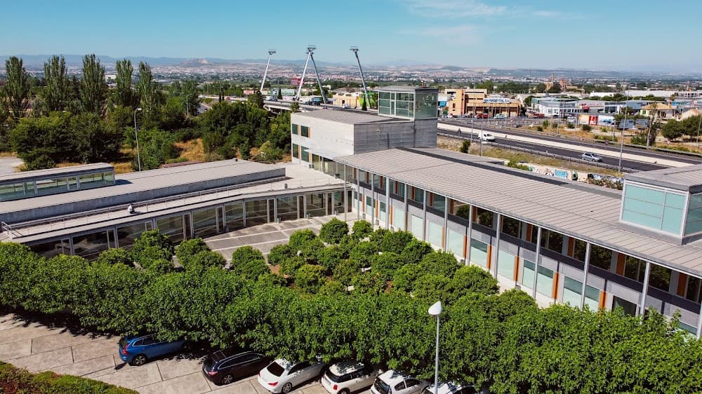 Administració De Sistemes Informàtics En Xarxa a Escuela Internacional De Gerencia (Escuela Internacional De Gerencia, Granada): foto 3