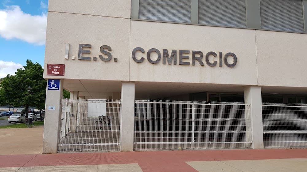 Administración Y Finanzas en Comercio (Comercio, Logroño): foto 2