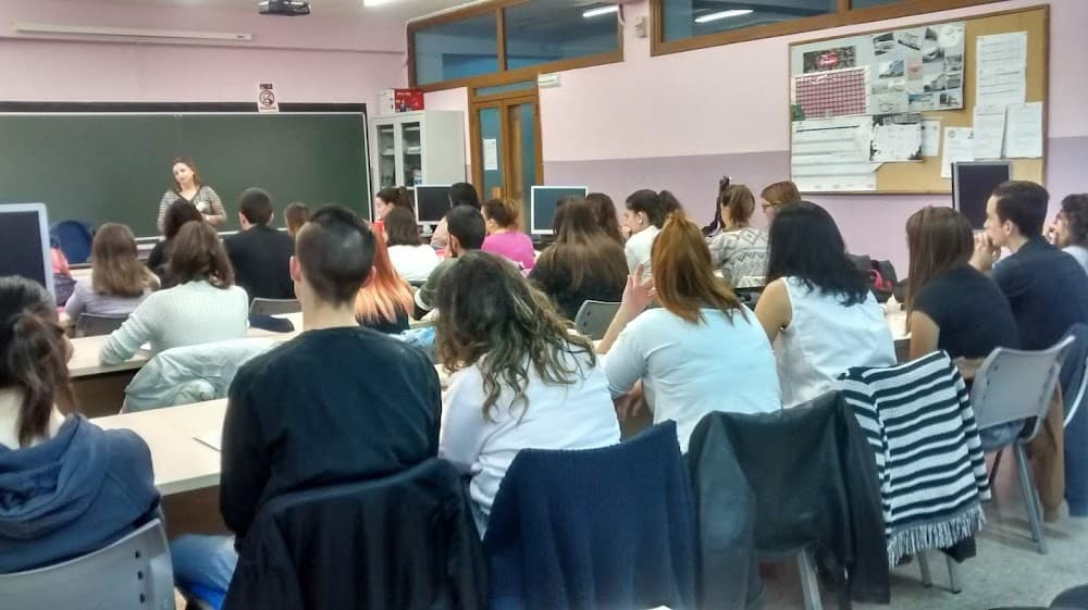 Foto secundaria del campus María Madre-politecnos