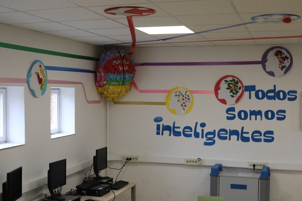 Administració I Finances a Santa Ana Y San Rafael (Santa Ana Y San Rafael, Madrid): foto 1