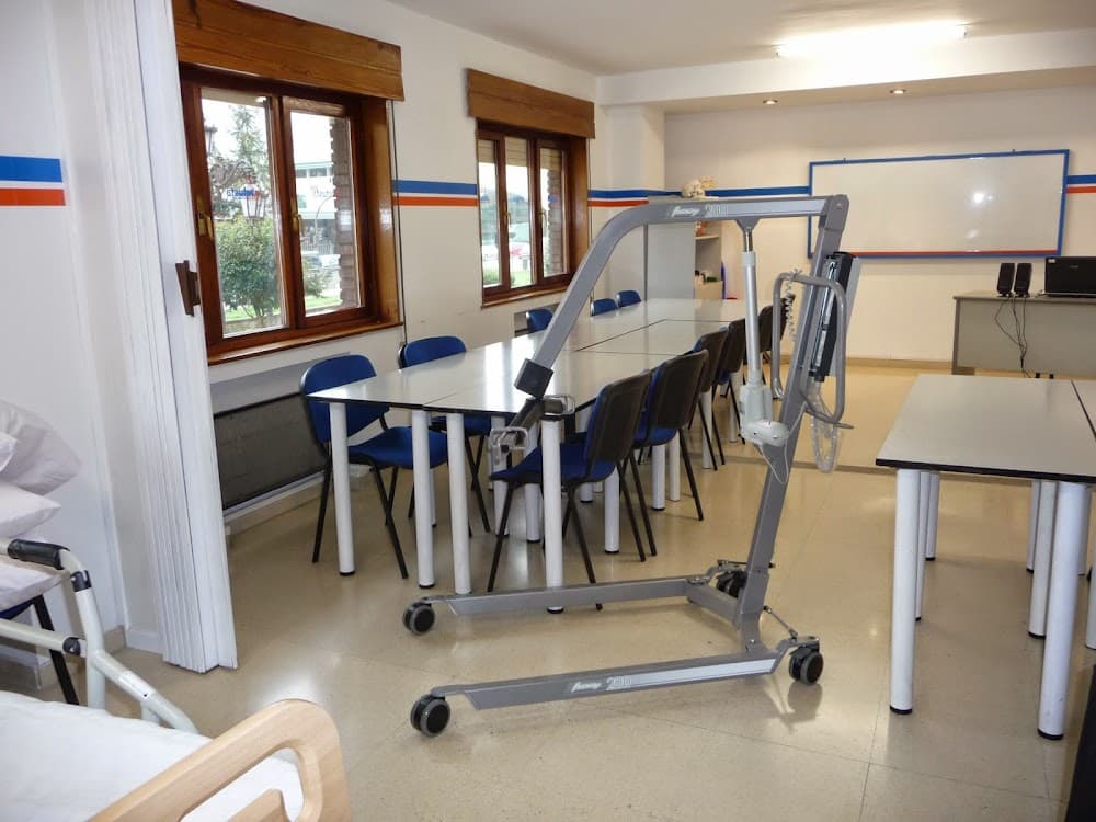 Foto secundaria del campus C.f.p.e. "academia Vetusta Oviedo"