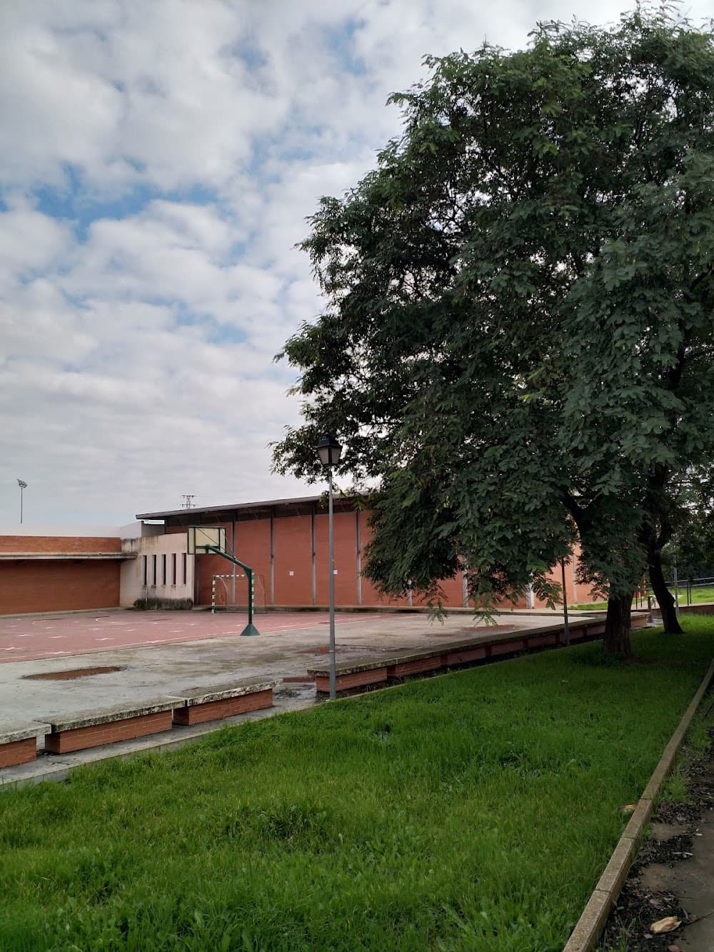 Foto secundaria del campus Laguna De Tollón