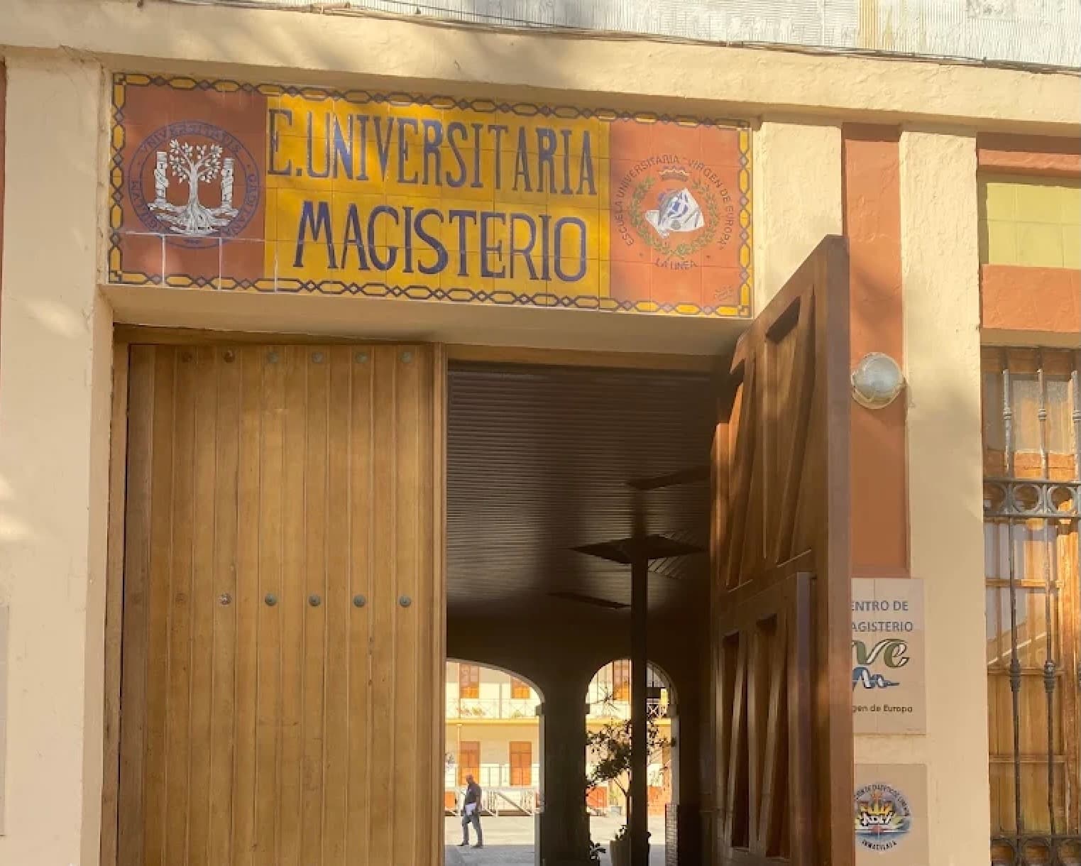 Foto secundaria del campus Centro de Magisterio Virgen de Europa