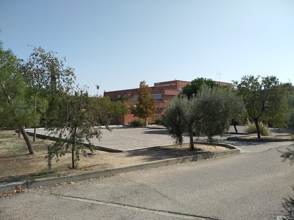 Foto secundaria del campus Jimena Menendez Pidal