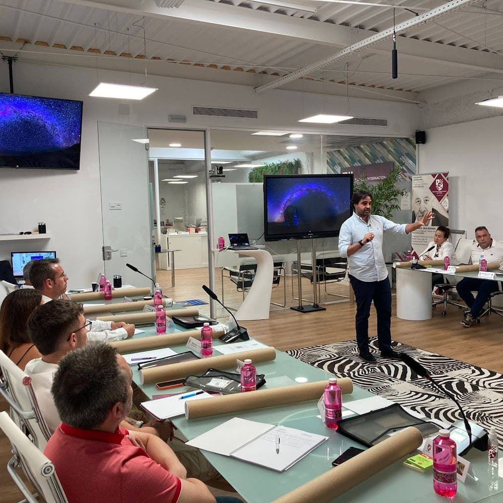 Márketing Y Publicidad en Escuela Internacional Para La Formación Profesional Eipymes (Escuela Internacional Para La Formación Profesional Eipymes, Benalmádena): foto 1