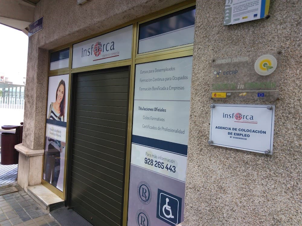 Perruqueria I Cosmètica Capil·lar a Insforca, Servicios Y Formación (Insforca, Servicios Y Formación, Las Palmas De Gran Canaria): foto 4