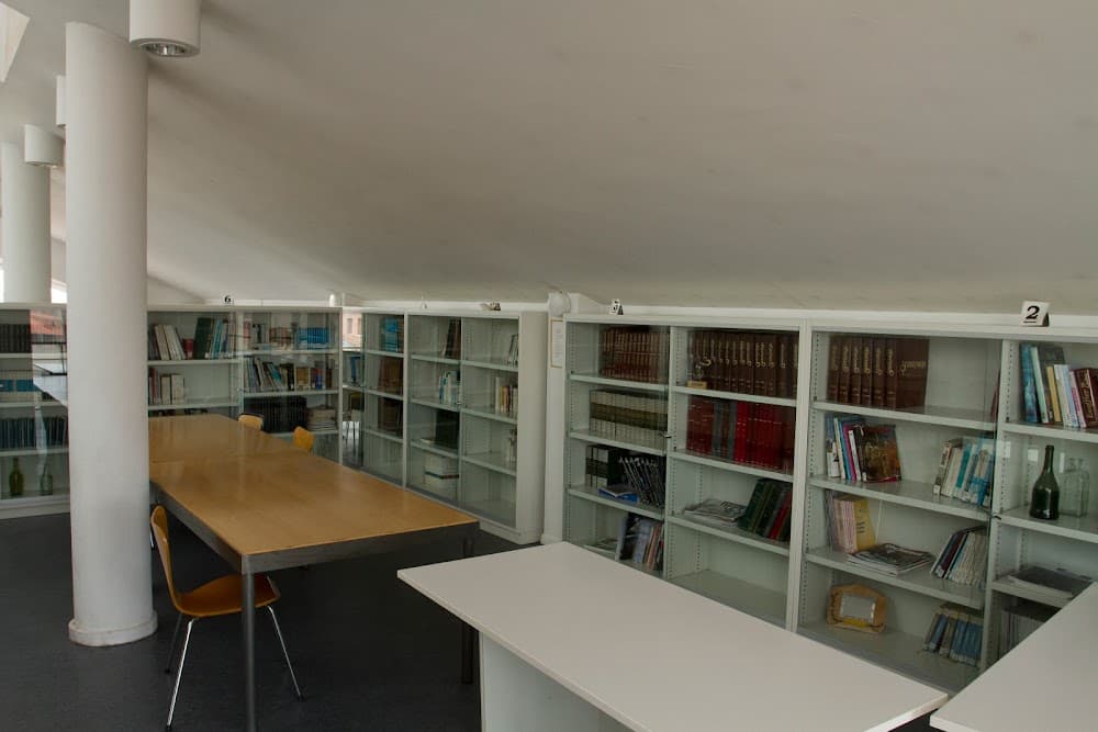 Foto secundaria del campus Escuela De Hostelería Y Turismo De Teruel