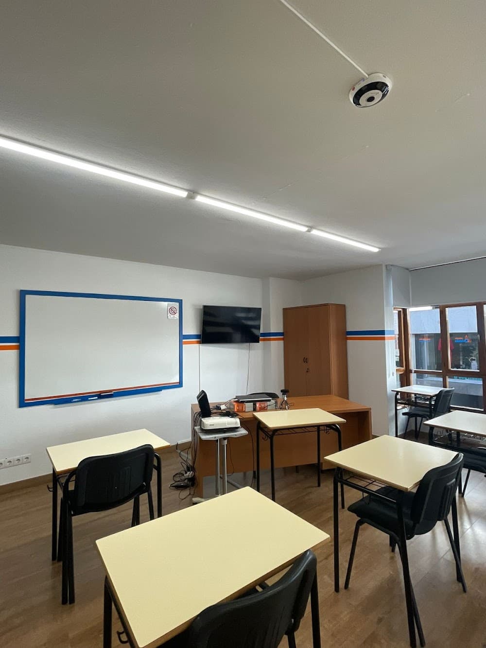 Foto secundaria del campus C.f.p.e. "academia Vetusta Oviedo"