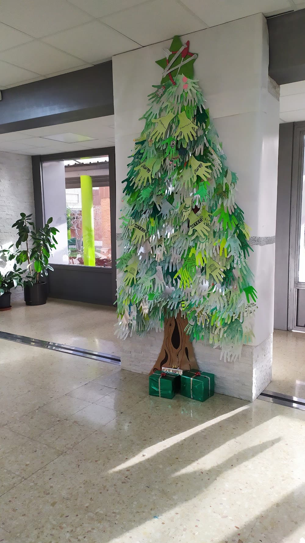 Foto secundaria del campus Alarnes