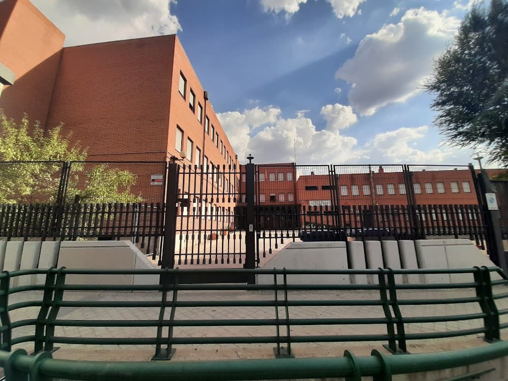 Administración Y Finanzas en Salvador Dalí (Salvador Dalí, Madrid): foto 4